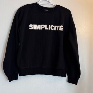Simplicity Classic Black Crew Neck Sweater